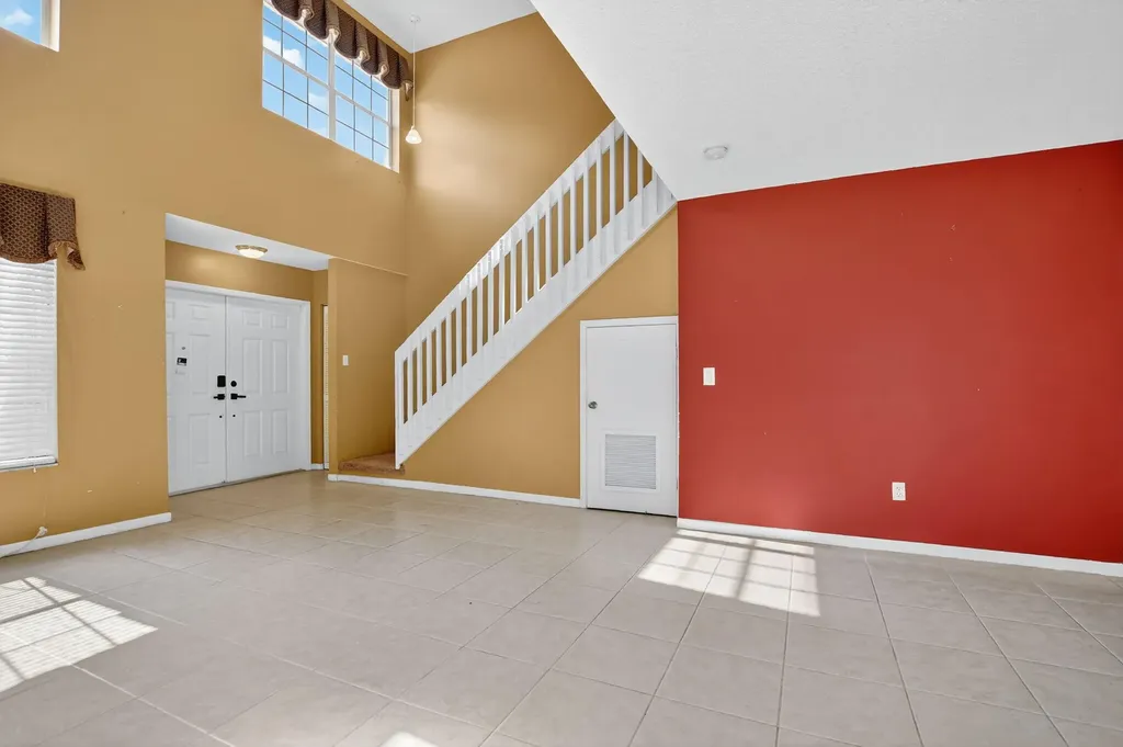 4045 NW 1st Street Delray Beach FL 33445