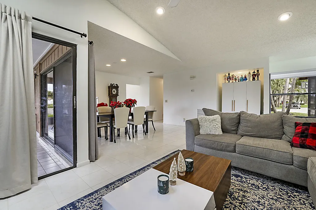 6186 Brandon Street Palm Beach Gardens FL 33418