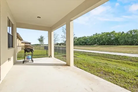 6259 NW Regent Street Port St Lucie FL 34983