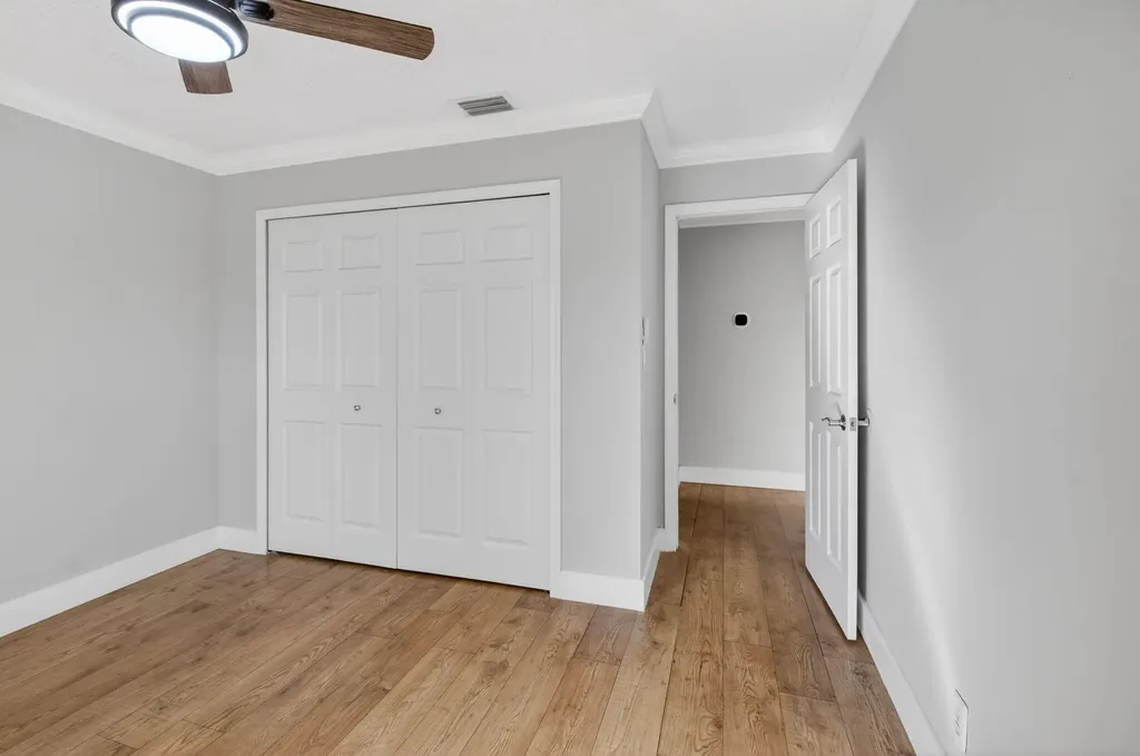 1290 NW 21st Terrace Delray Beach FL 33445