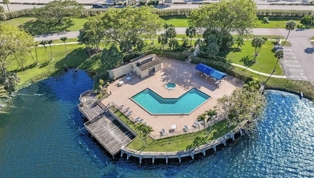 1290 NW 21st Terrace Delray Beach FL 33445