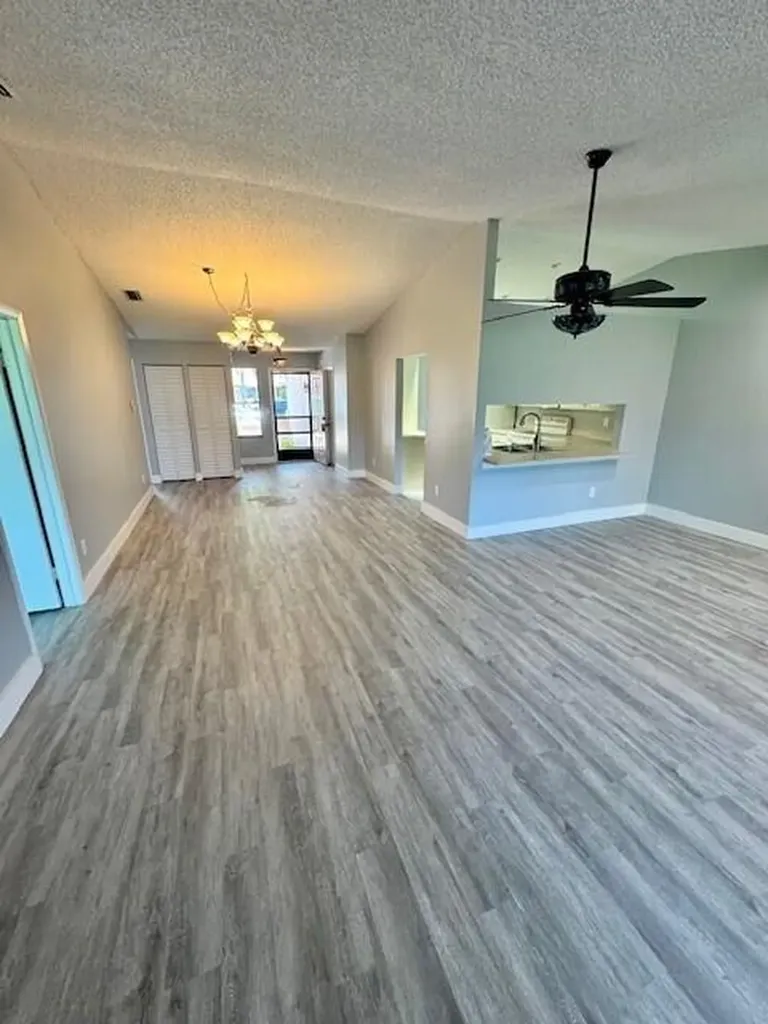 7 Farnworth Drive Boynton Beach FL 33426