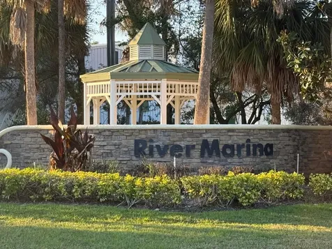 3345 SW Porpoise Circle SW Stuart FL 34997