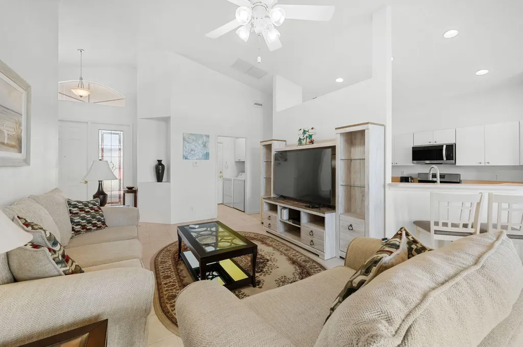 364 NW Sunview Way Port St Lucie FL 34986