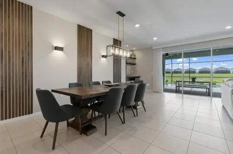 4321 Lana Avenue Davenport FL 33897
