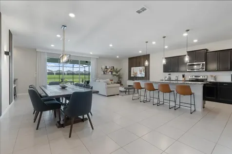 4321 Lana Avenue Davenport FL 33897
