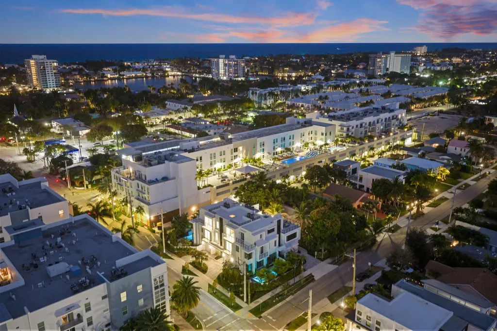 408 SE 2nd Street Delray Beach FL 33483