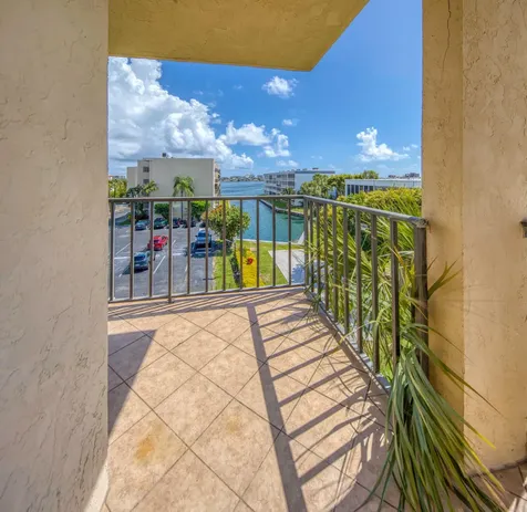 890 N Federal Highway Lantana FL 33462