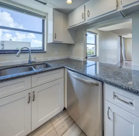 890 N Federal Highway Lantana FL 33462