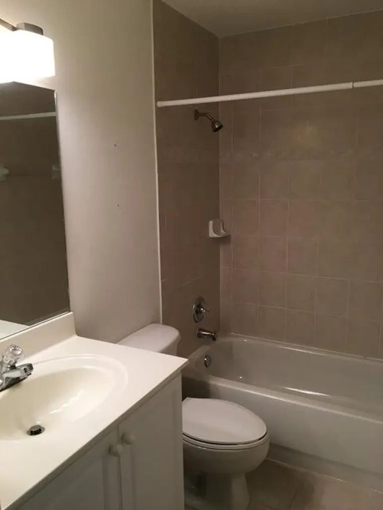 11415 NW 34th Place Sunrise FL 33323