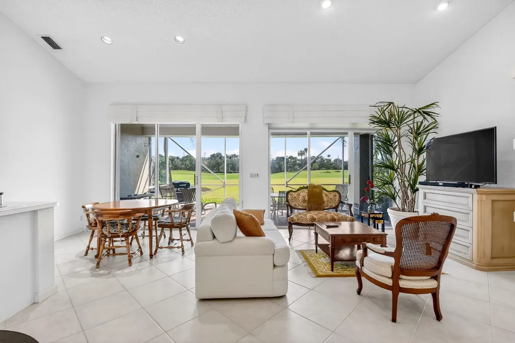 4702 Carlton Golf Drive Lake Worth FL 33449