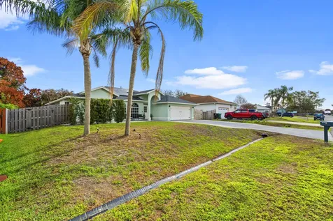 314 SE Fisk Road Port St Lucie FL 34984