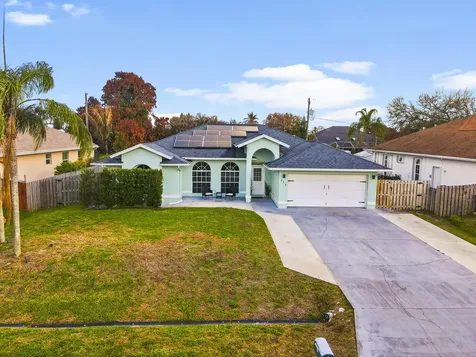 314 SE Fisk Road Port St Lucie FL 34984