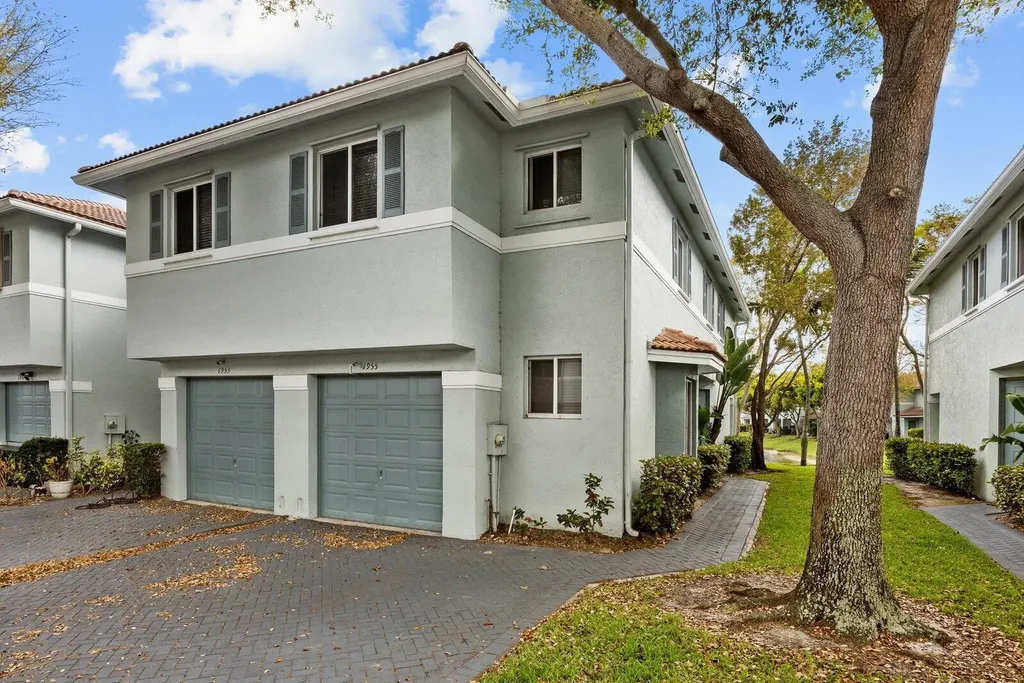 1955 Alamanda Way Riviera Beach FL 33404