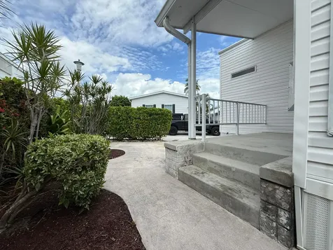 207 N Heron Drive Briny Breezes FL 33435