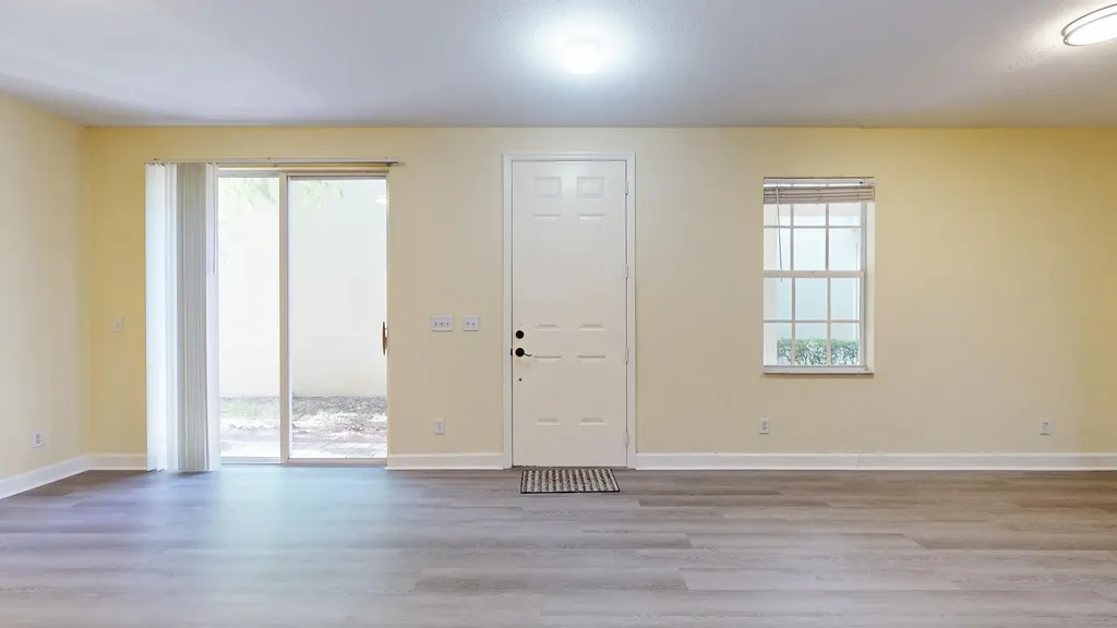 2558 SE Pineland Drive Port St Lucie FL 34952