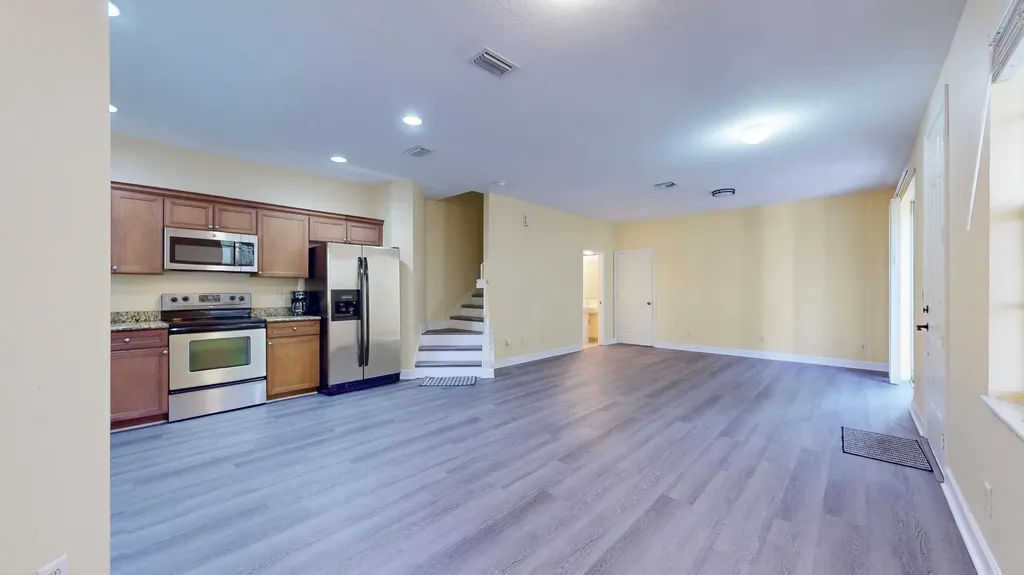 2558 SE Pineland Drive Port St Lucie FL 34952