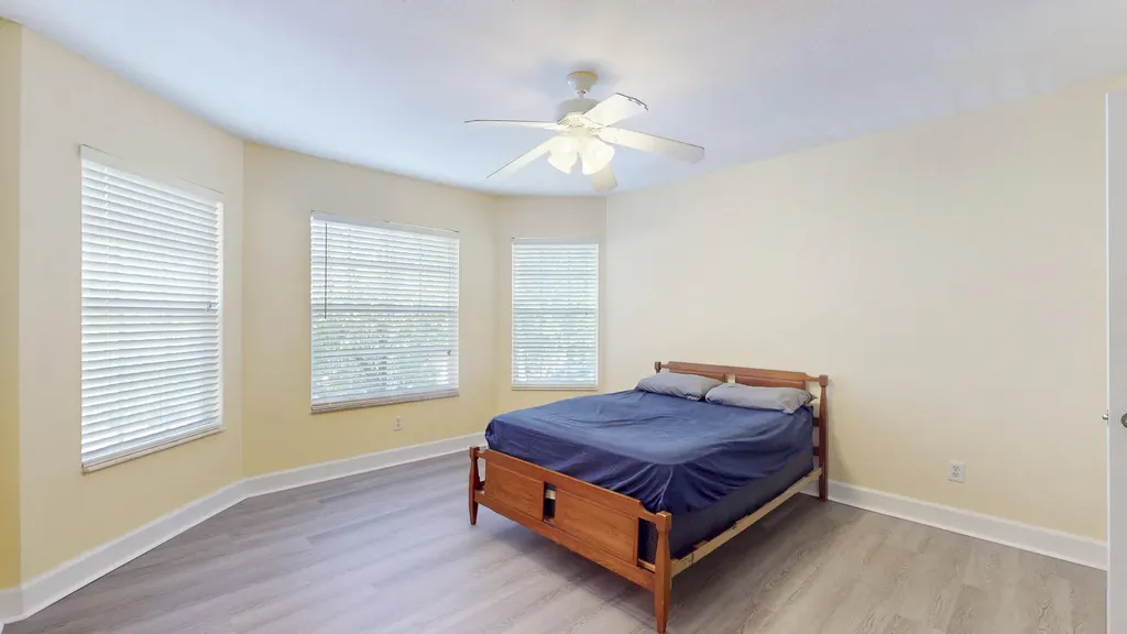 2558 SE Pineland Drive Port St Lucie FL 34952