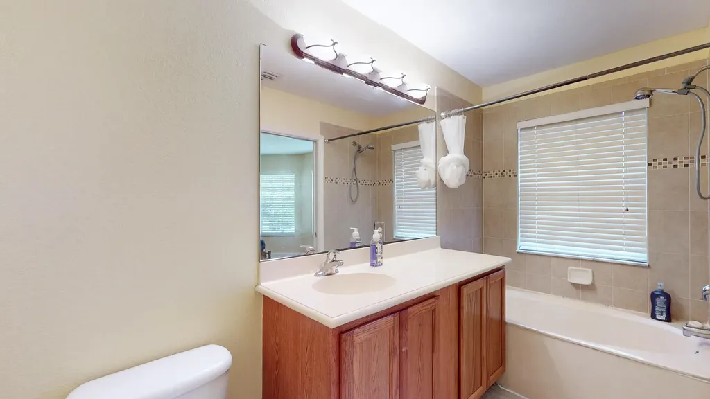 2558 SE Pineland Drive Port St Lucie FL 34952