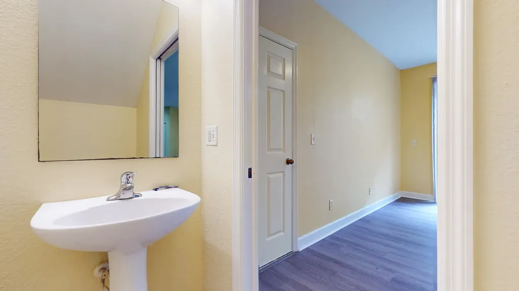 2558 SE Pineland Drive Port St Lucie FL 34952