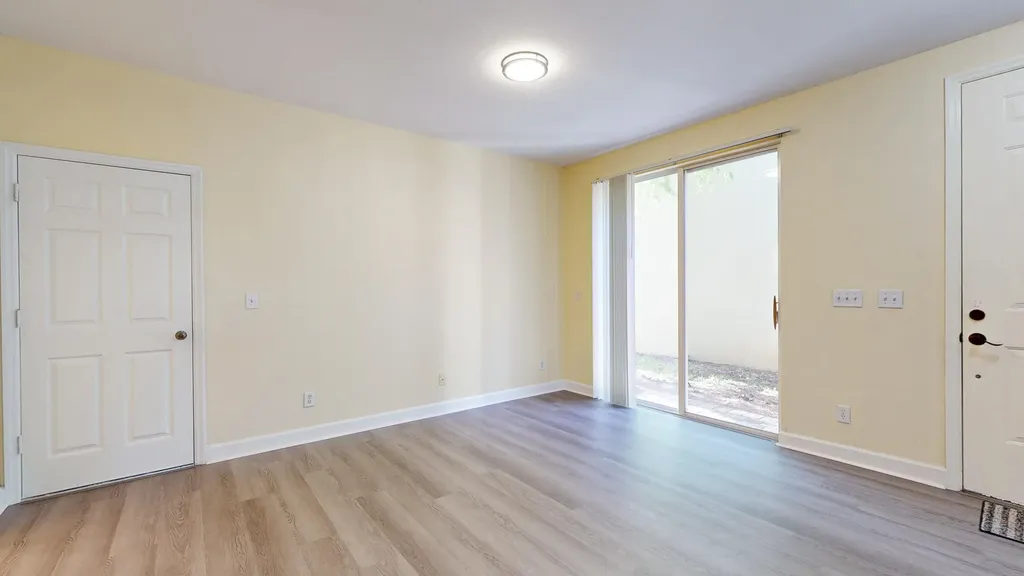 2558 SE Pineland Drive Port St Lucie FL 34952