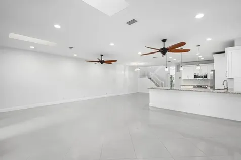 6684 Via Regina Boca Raton FL 33433