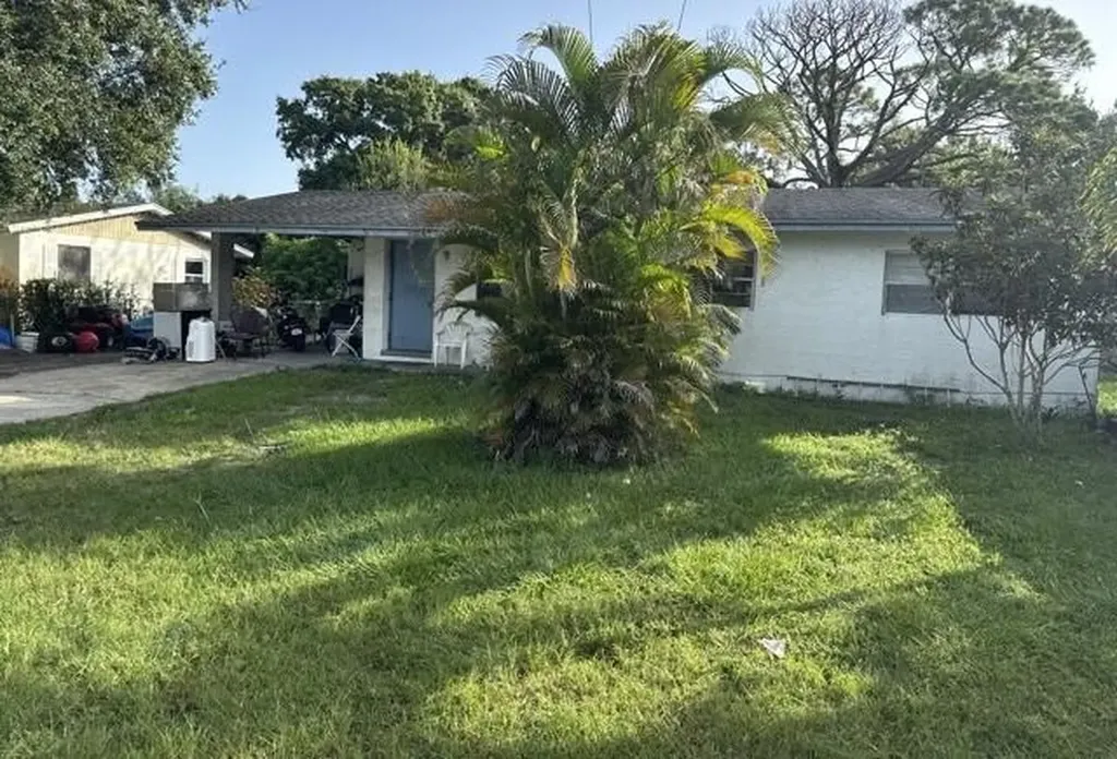 15249 SW Fox Street Indiantown FL 34956