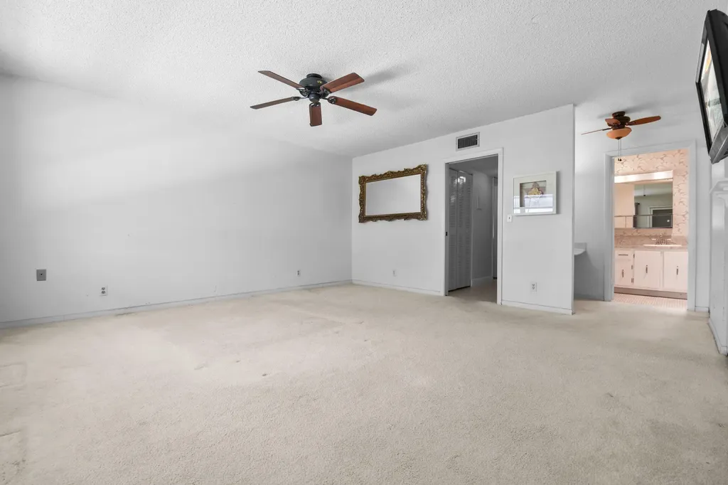 1097 Circle Terrace W Delray Beach FL 33445
