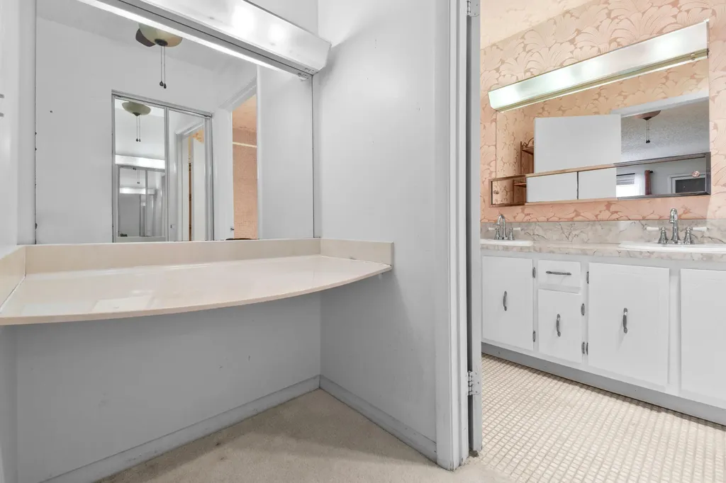 1097 Circle Terrace W Delray Beach FL 33445