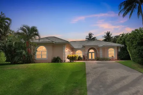 8381 SE Woodcrest Place Hobe Sound FL 33455