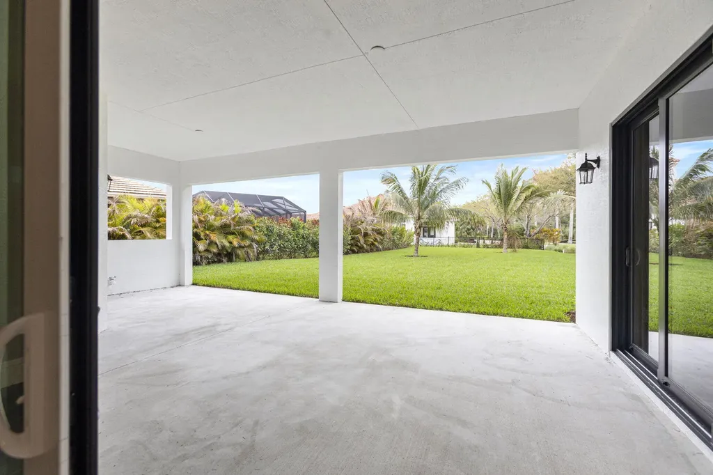 179 SE Via Lago Garda Port St Lucie FL 34952
