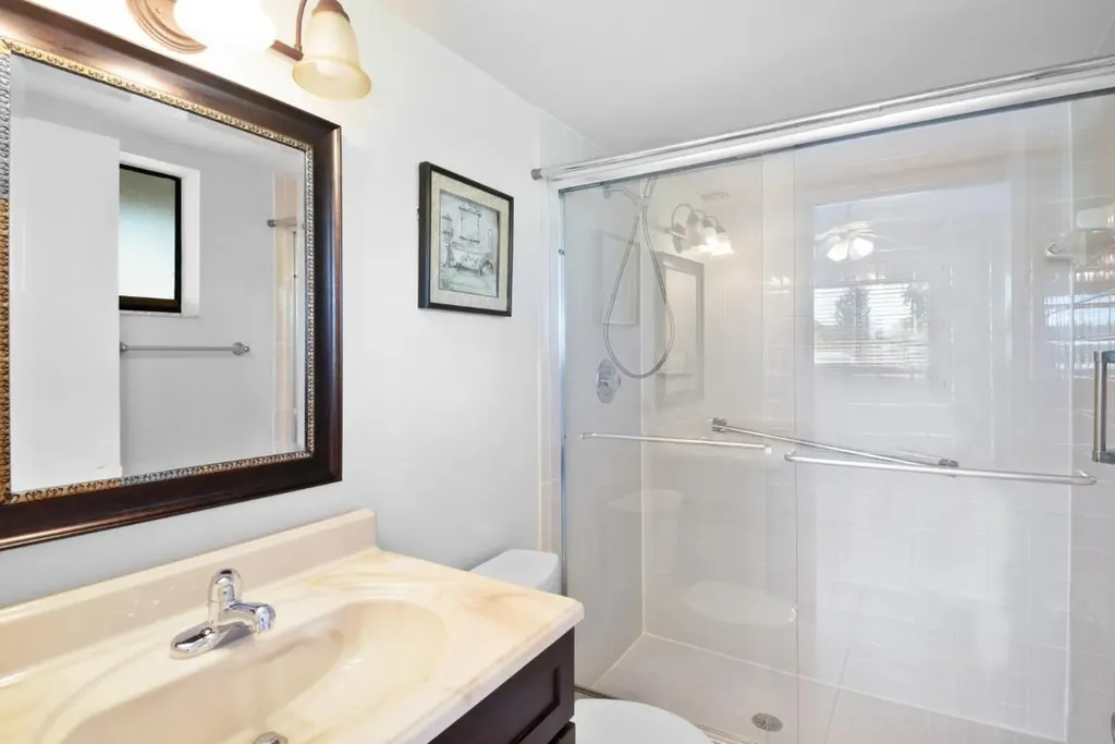 5310 Las Verdes Circle Delray Beach FL 33484