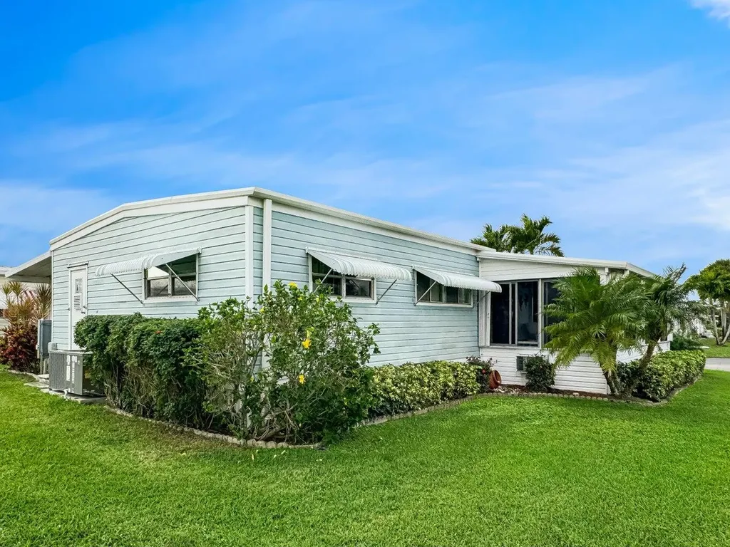 37045 Exuma Bay Boynton Beach FL 33436