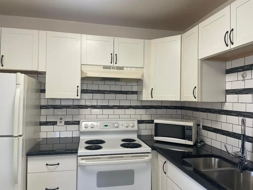 234 Saxony E Delray Beach FL 33446