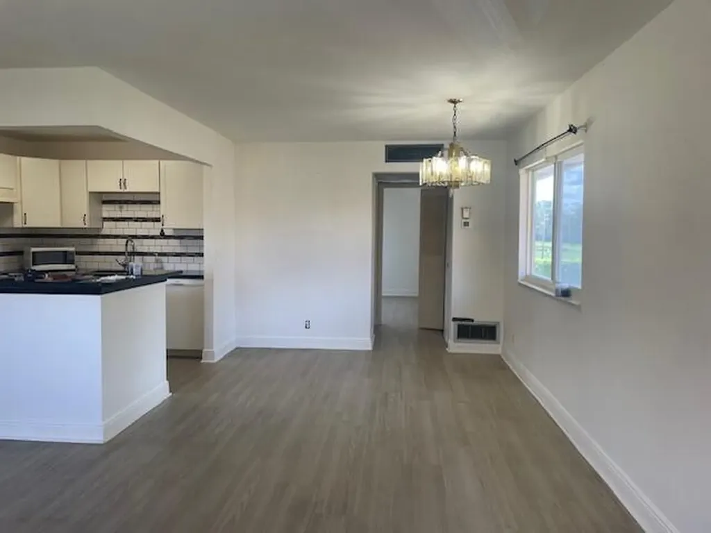 234 Saxony E Delray Beach FL 33446