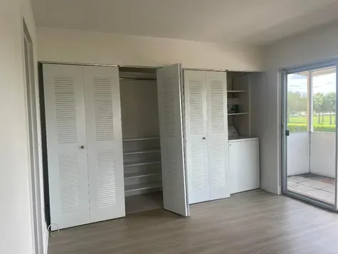234 Saxony E Delray Beach FL 33446