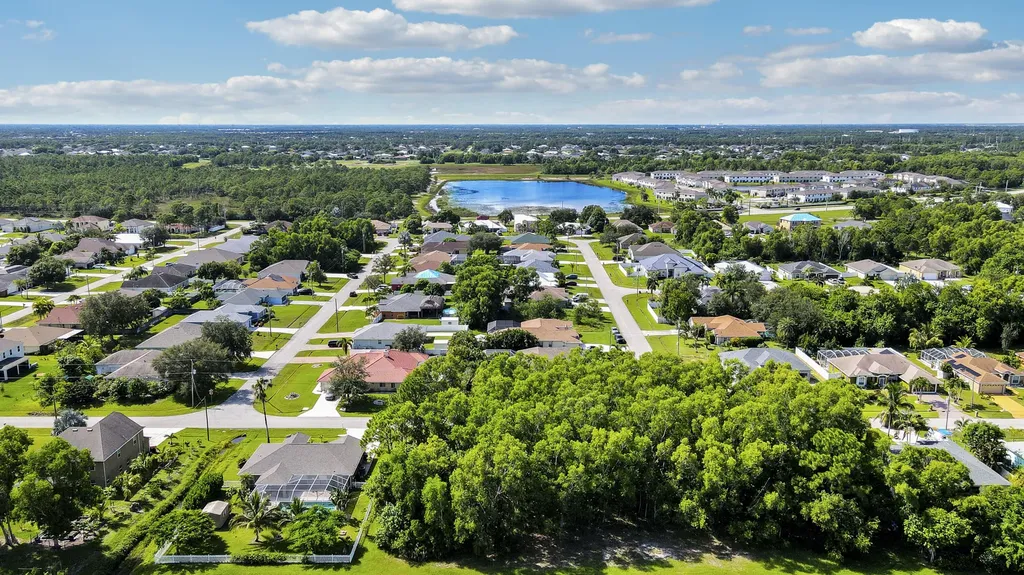 5488 NW Boydga Avenue Port St Lucie FL 34986