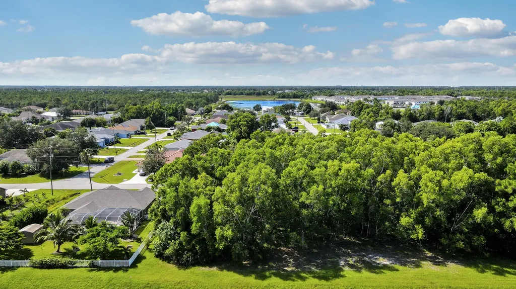 5488 NW Boydga Avenue Port St Lucie FL 34986