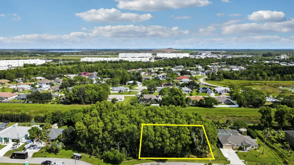 5488 NW Boydga Avenue Port St Lucie FL 34986