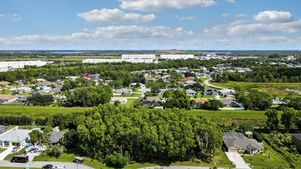 5488 NW Boydga Avenue Port St Lucie FL 34986