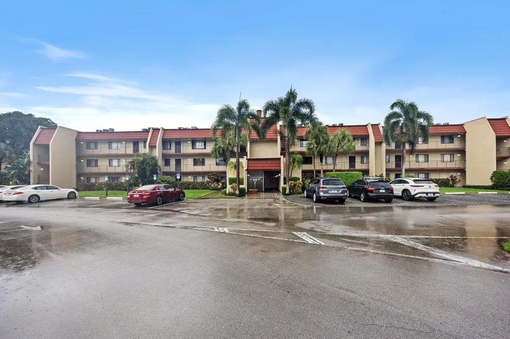 4539 Luxemburg Court Lake Worth FL 33467