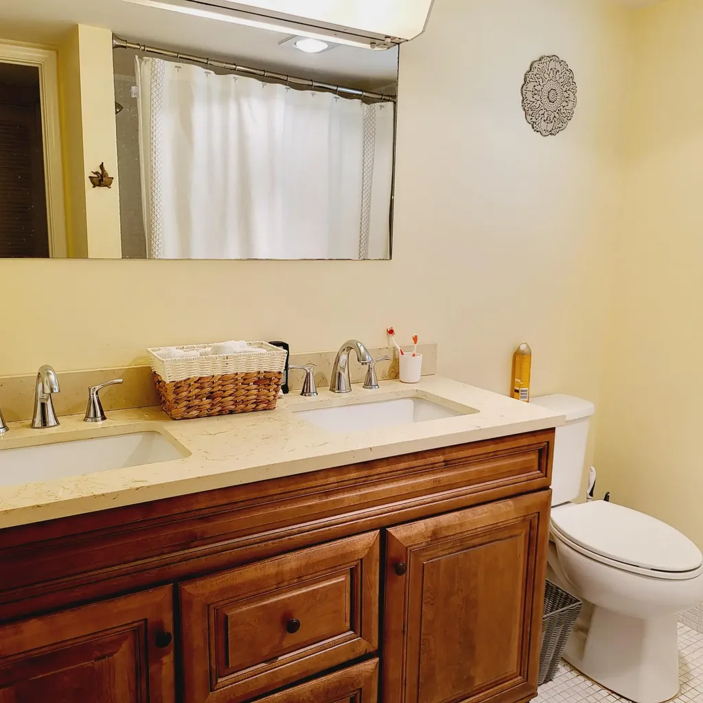 23 Colonial Club Drive Boynton Beach FL 33435