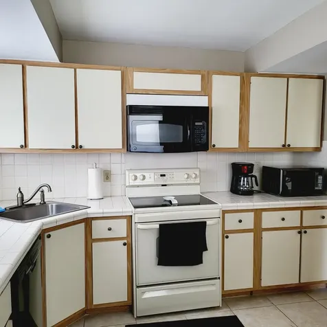 23 Colonial Club Drive Boynton Beach FL 33435