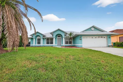 865 SW Abingdon Avenue Port St Lucie FL 34953