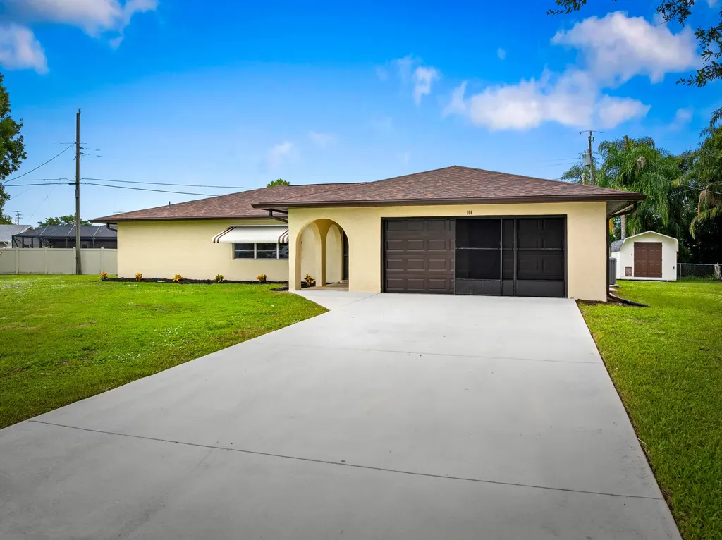 104 Lomas Court Port St Lucie FL 34952