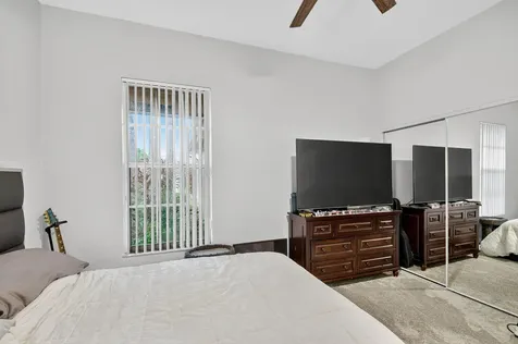 6900 Cairnwell Drive Boynton Beach FL 33472