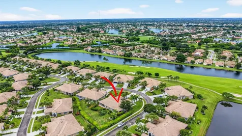 6900 Cairnwell Drive Boynton Beach FL 33472