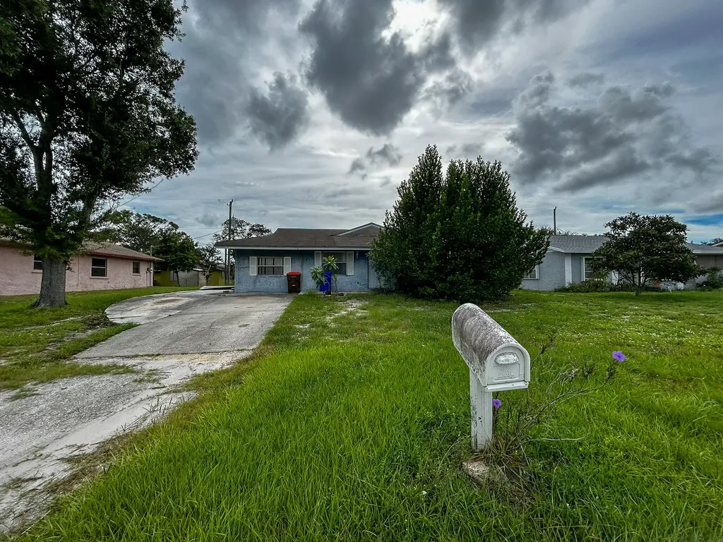 338 8th Avenue SW Vero Beach FL 32962