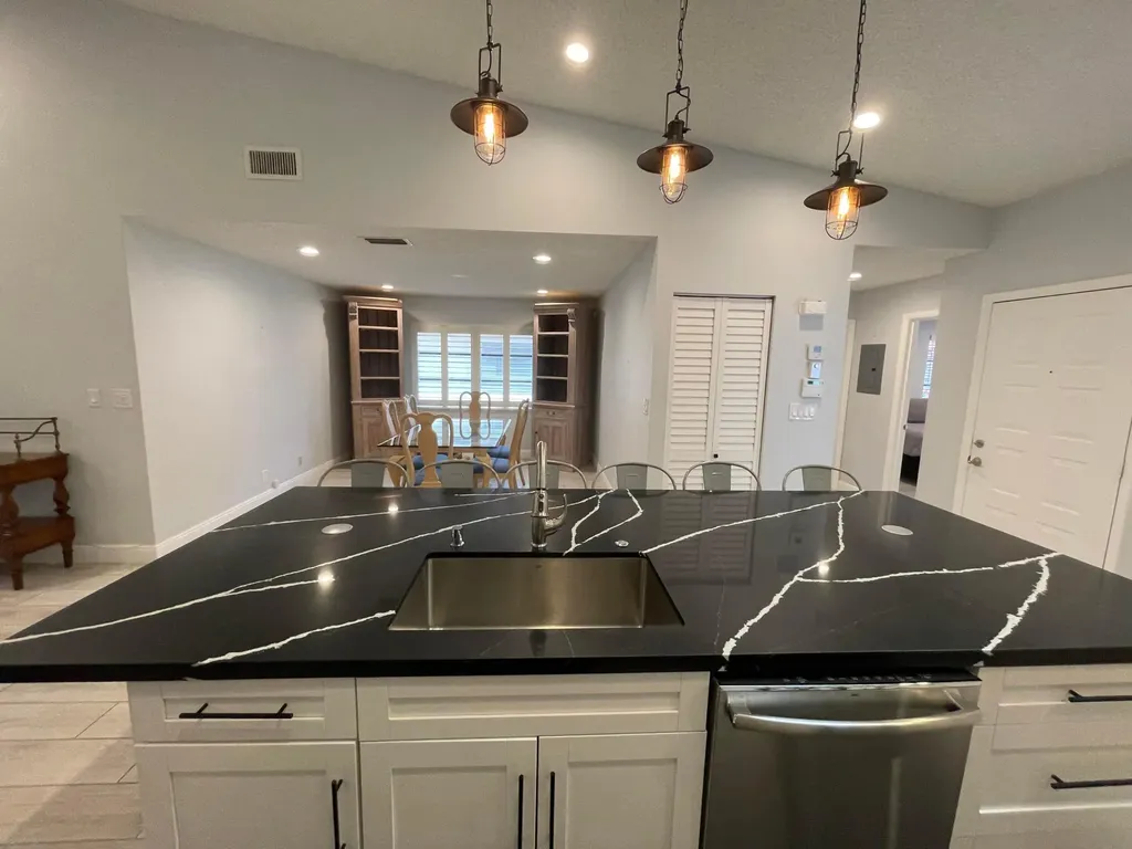 6157 Sunny Pointe Circle Delray Beach FL 33484