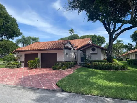 6157 Sunny Pointe Circle Delray Beach FL 33484